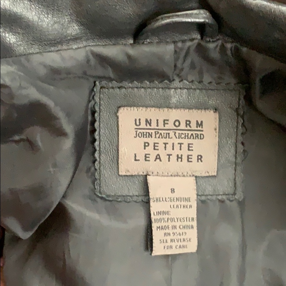 Leather jacket - Picture 4 of 4